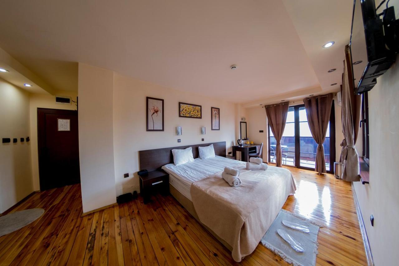 The Hill Hotel Veliko Tarnovo Exterior photo